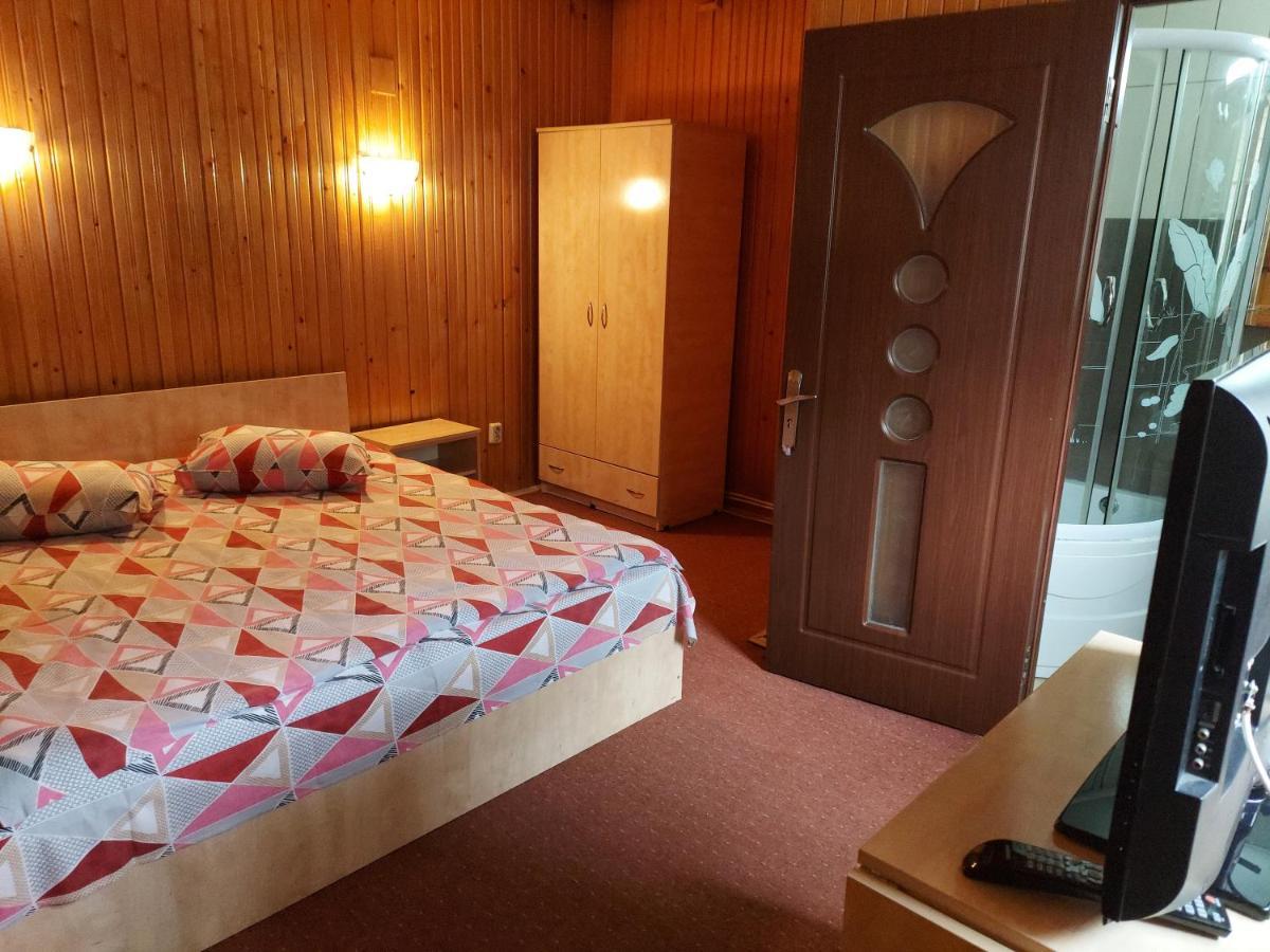 Pensiune Casa Barcaru Azuga Kültér fotó